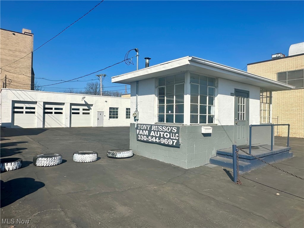 Niles City - Commercial Sale