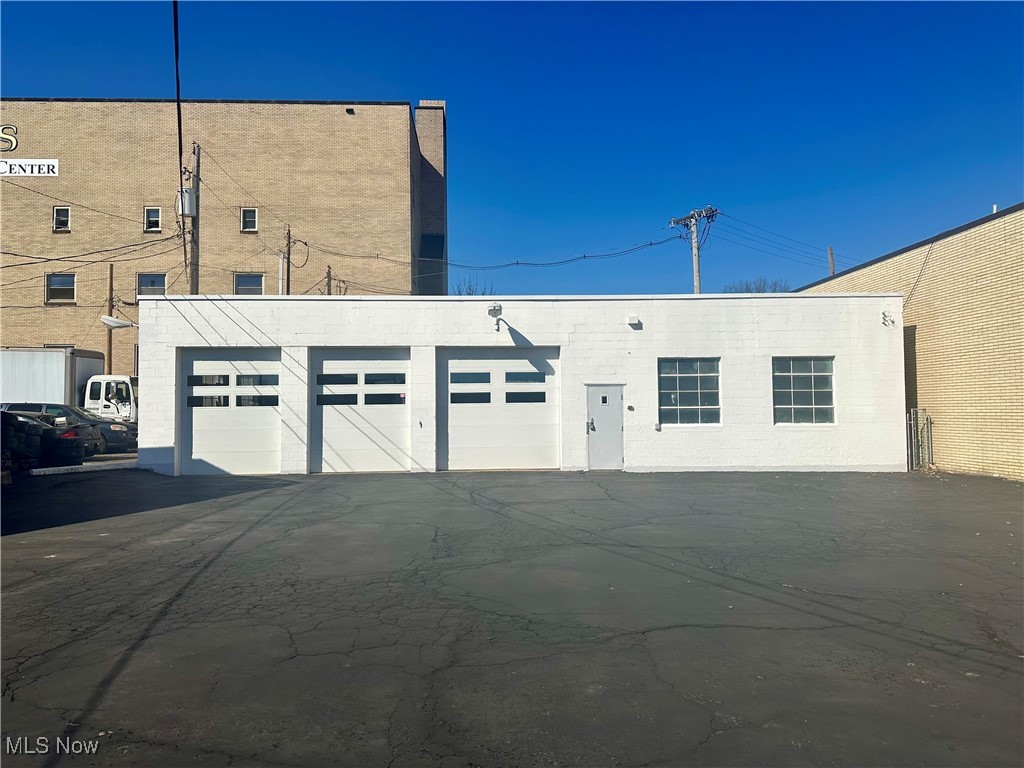 Niles City - Commercial Sale