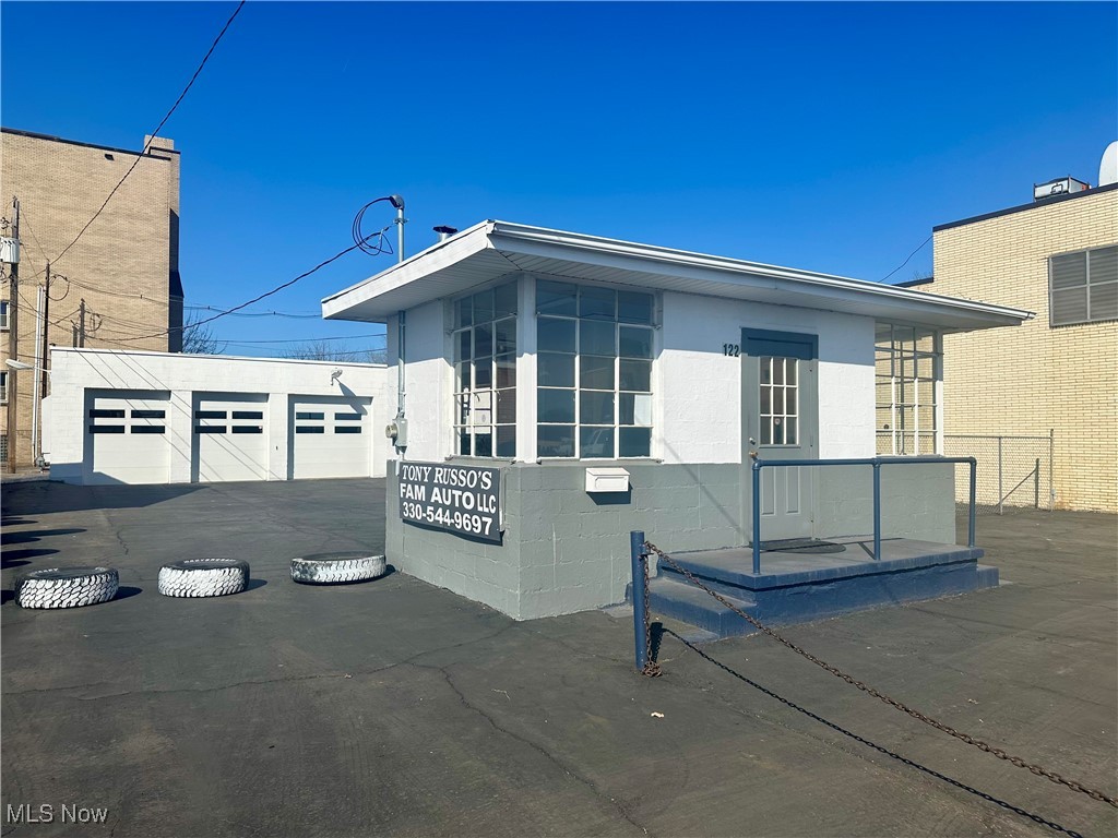 Niles City - Commercial Sale