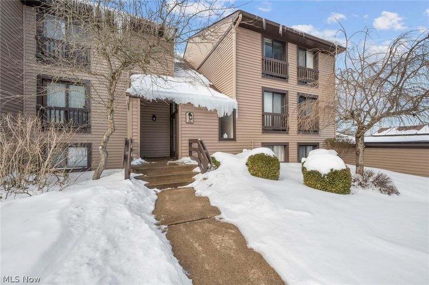 Welcome to 1105 Canyon View Rd. #604 in the desirable Greenwood Village Condo Association! This 2-bedroom, 2-bath condo offers a spacious and functional layout with a bright living area, dedicated dining space, and ample, updated kitchen cabinetry. The primary suite features a private full bath and generous closet space. A second bedroom and full bath provide flexibility for guests or a home office. This condo features an updated kitchen and bathrooms along with newer kitchen appliances. Enjoy low-maintenance living in a very active community. Greenwood Condos are set in a park-like setting with pools, fitness center, party rooms and walking trails along with many other amenities. Conveniently located near shopping, dining, and highway access. Great opportunity for easy living!