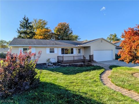 934 Oliver Street Sheffield Lake OH 44054