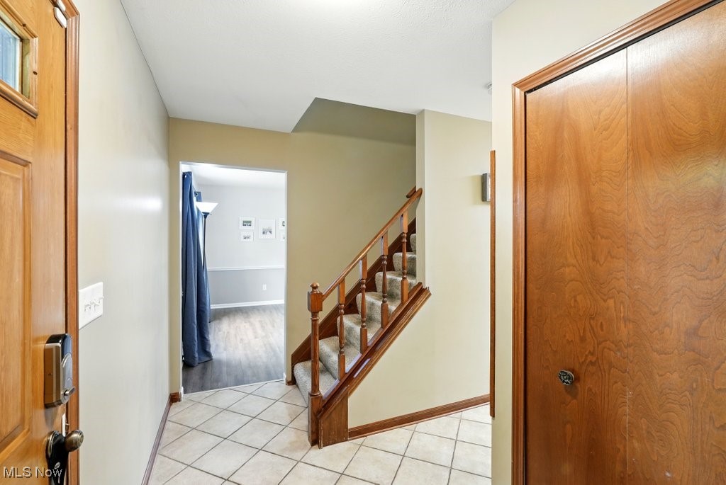 2932 Duquesne Drive, Stow, Ohio image 19