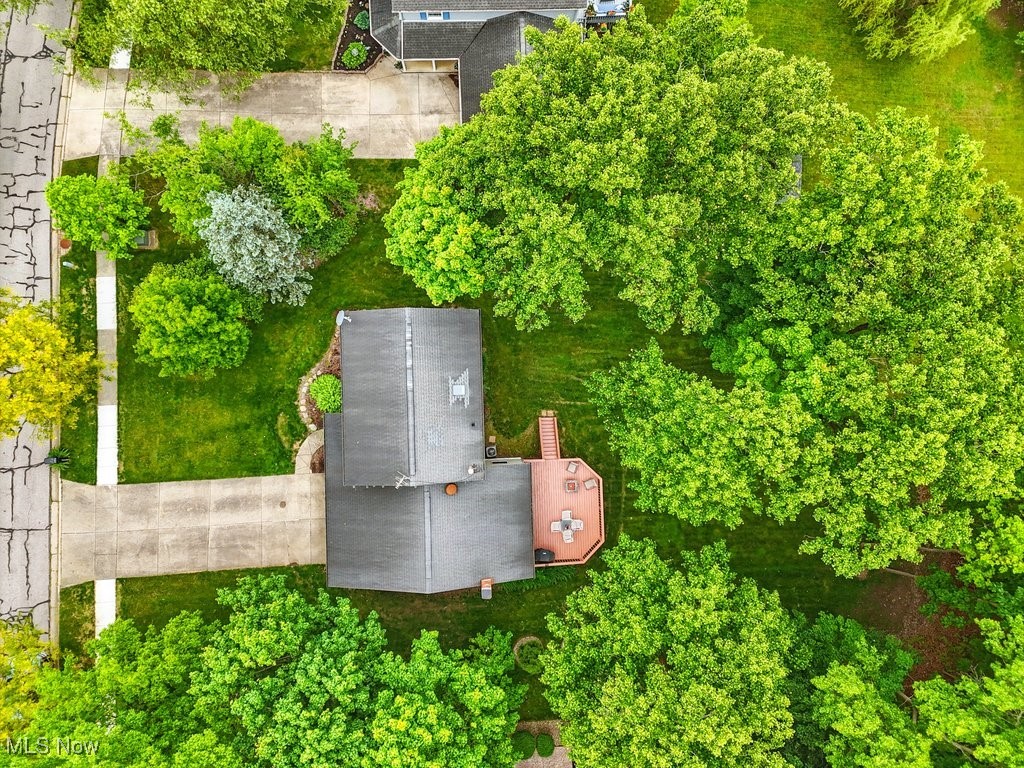2932 Duquesne Drive, Stow, Ohio image 31