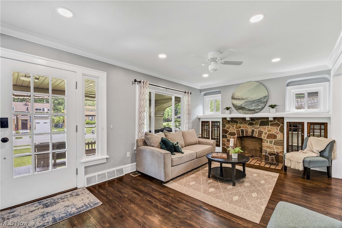 Elmwood Beach - Residential