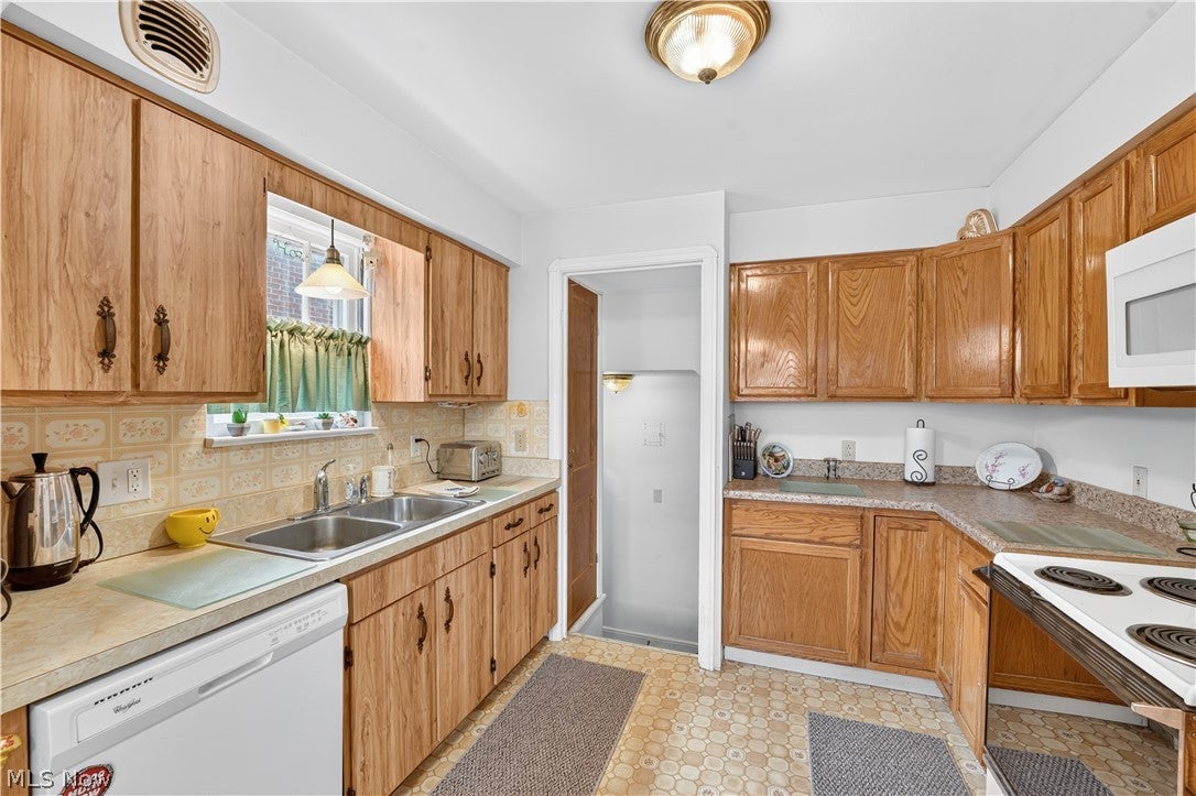 7101 Brownfield Drive