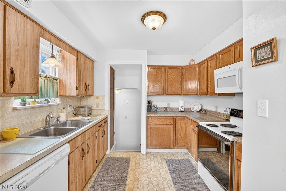 7101 Brownfield Drive