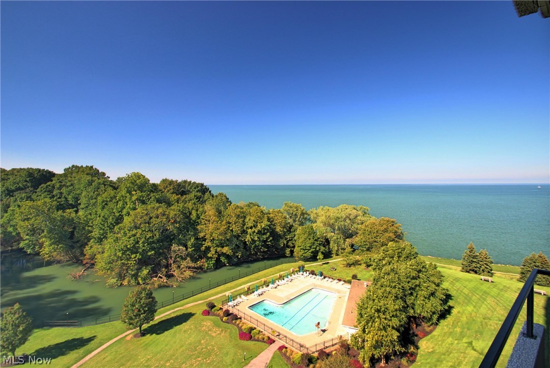 Bratenahl Place Condo - Residential Lease