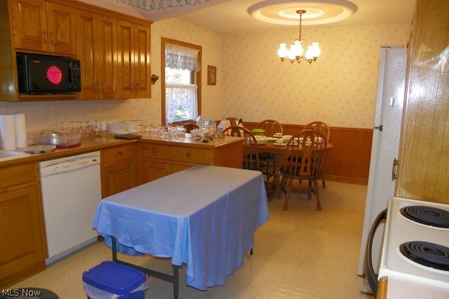 Mirror Lake - Residential