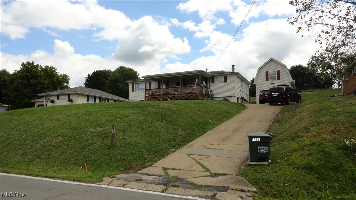 1788 Rolling Acres Road, New Cumberland, West Virginia image 1