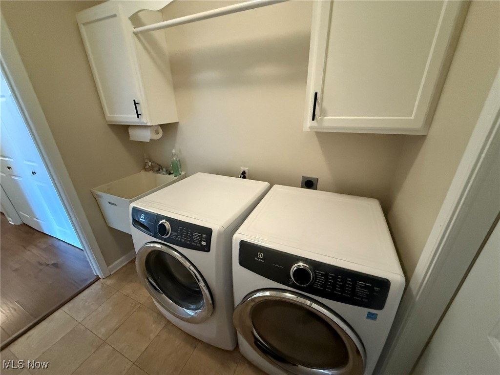 Clingan Xing Condo - Residential