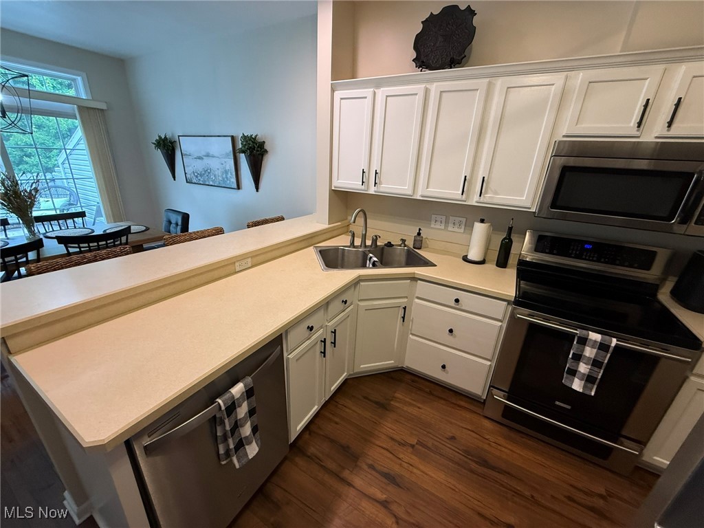 Clingan Xing Condo - Residential