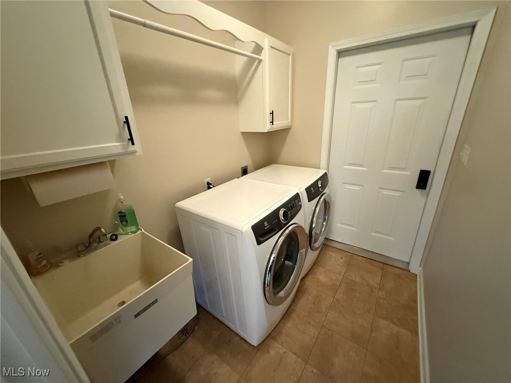 Clingan Xing Condo - Residential