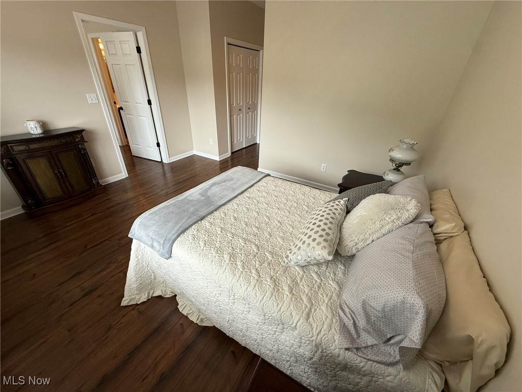 Clingan Xing Condo - Residential