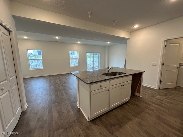 1210 Ayla Avenue, Green, Ohio image 3