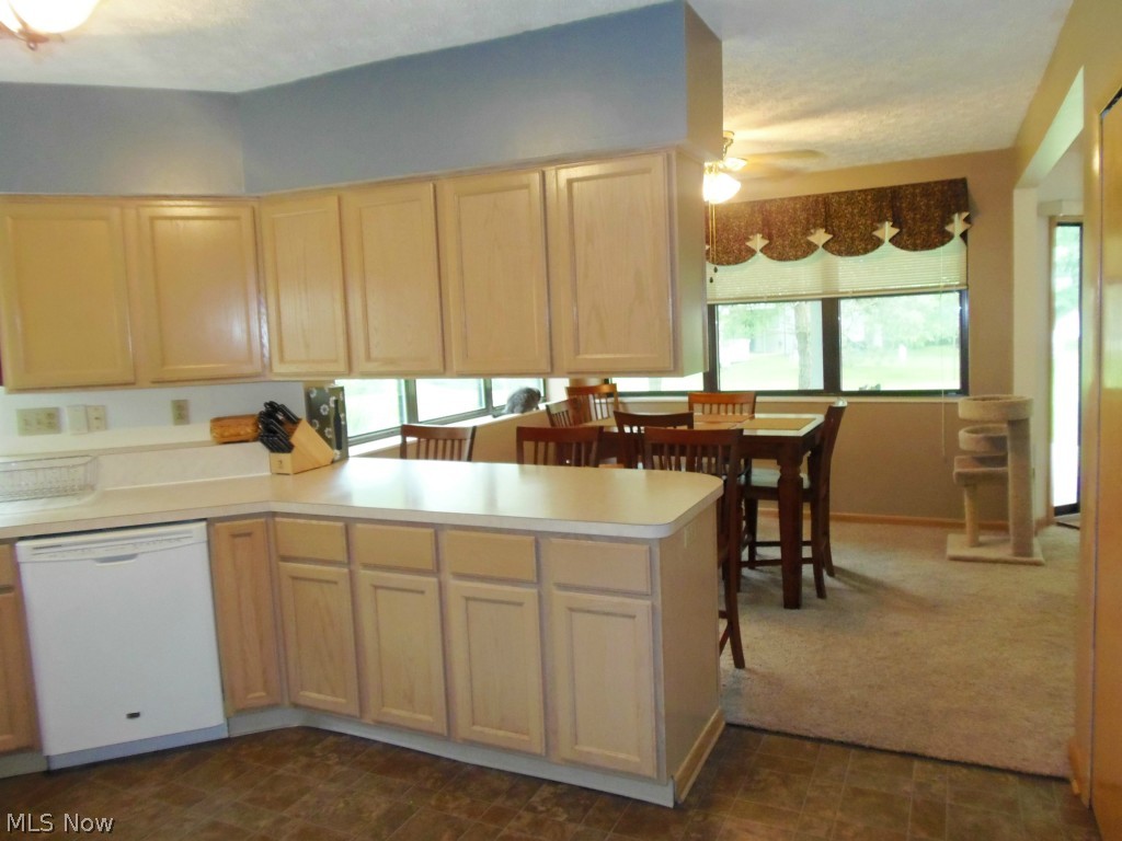 Forest Cove East Condo - Residential