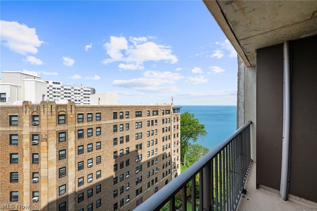 12500 Edgewater Drive 1106