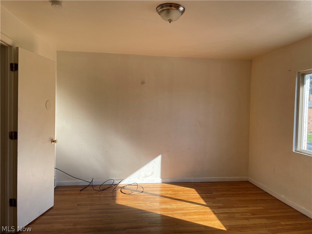 Banbury Village Condo - Residential