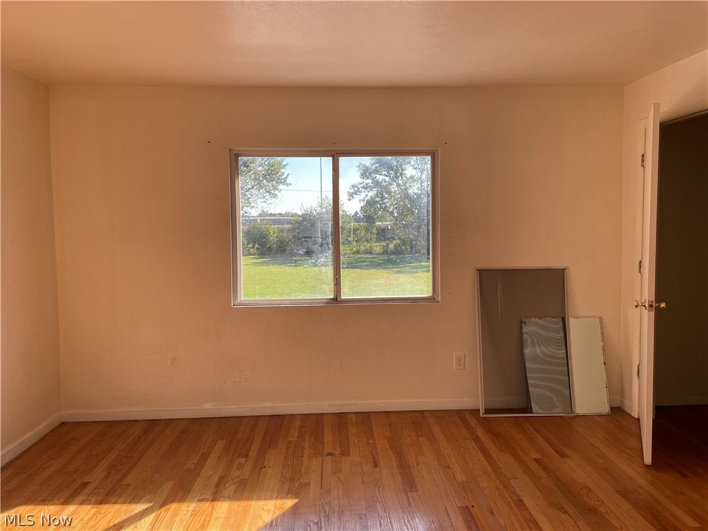 Banbury Village Condo - Residential