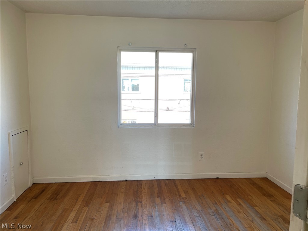 Banbury Village Condo - Residential