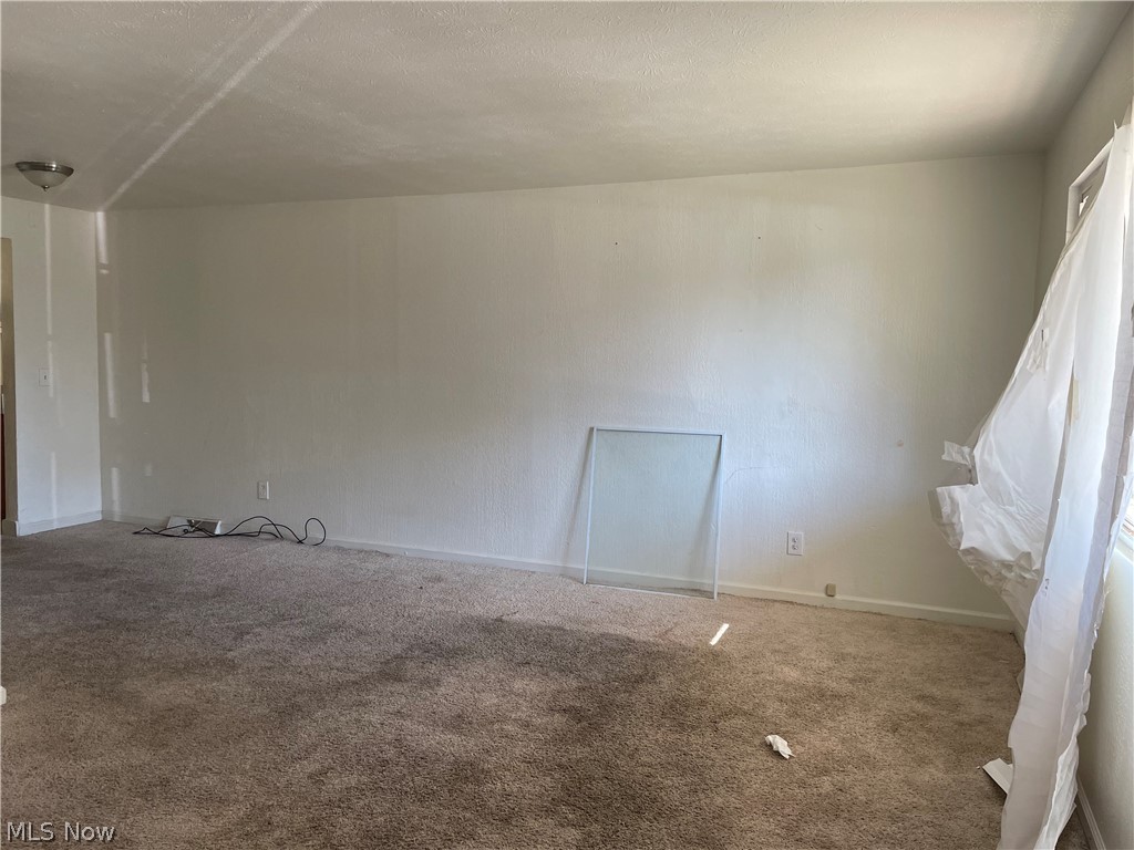 Banbury Village Condo - Residential