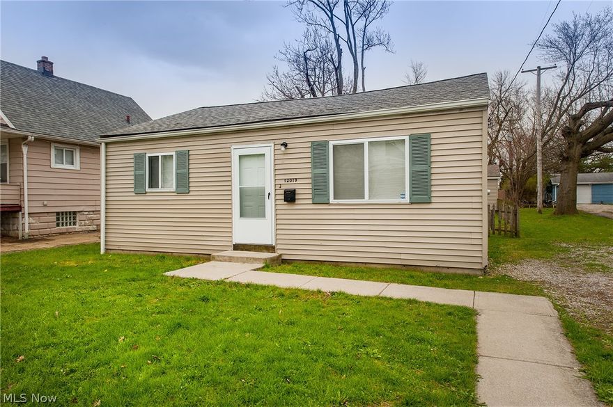 This home has been freshly painted and updated with new carpeting, a new furnace, new heater, and a renovated bathroom and kitchen. Featuring a spacious back yard with a deck, this home is perfect for summer barbecues, gardening, and outdoor activities. This is a great single family home for an owner-occupant or to use as a rental property. Schedule a showing today!