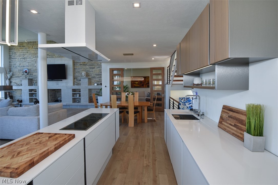 Sheffield Village, Ohio, 44054, United States, 3 Bedrooms Bedrooms, ,3 BathroomsBathrooms,Residential,Active,2035066