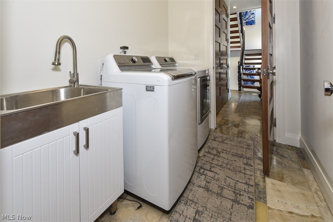 Sheffield Village, Ohio, 44054, United States, 3 Bedrooms Bedrooms, ,3 BathroomsBathrooms,Residential,Active,2035066