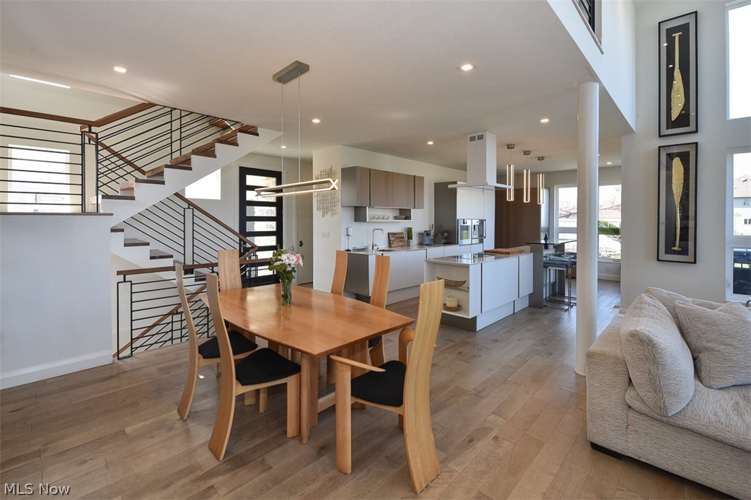 Sheffield Village, Ohio, 44054, United States, 3 Bedrooms Bedrooms, ,3 BathroomsBathrooms,Residential,Active,2035066