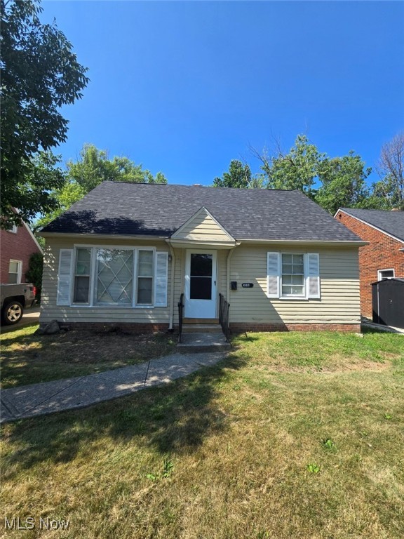 Welcome to this spacious 4 bedroom 2 bath home on nice lot in South Euclid. Nice updates include new baths and carpeting upstairs. Hardwood throughout. Breezeway connecting garage and extra storage provided in shed.
Tenant pays all utilities; gas and electric are set in tenant name. Water/sewer/trash are paid through online portal.