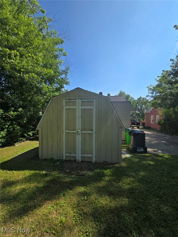 Cedar Center - Residential Lease