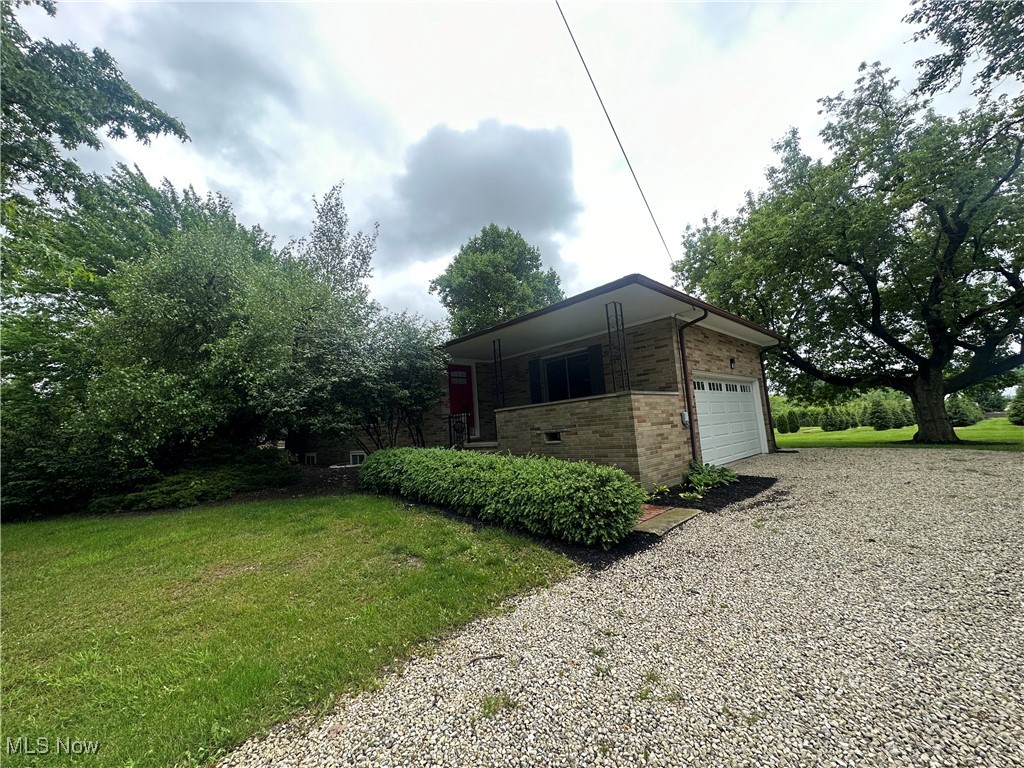 5192 Center Road