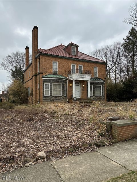 Photo of 1539 Sheffield Road, South Euclid, OH 44121 (MLS # 5198048)