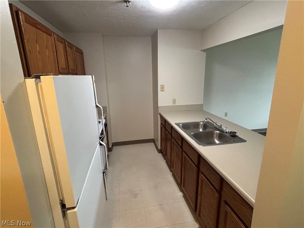 Photo of 59 Lincoln Way E #304, Massillon, OH 44646 (MLS # 5198714)