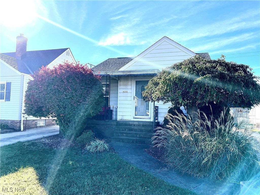 6215 Forest Avenue
