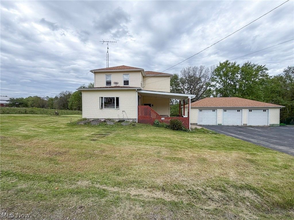 Photo of 8135 State Route 609, Burghill, OH 44404 (MLS # 5208538)