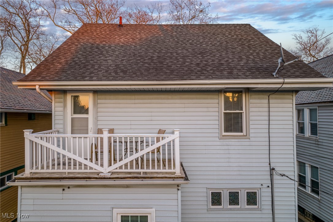 Cleveland, Ohio 44102, United States, 5 Bedrooms Bedrooms, ,2 BathroomsBathrooms,Residential,Pending,82885