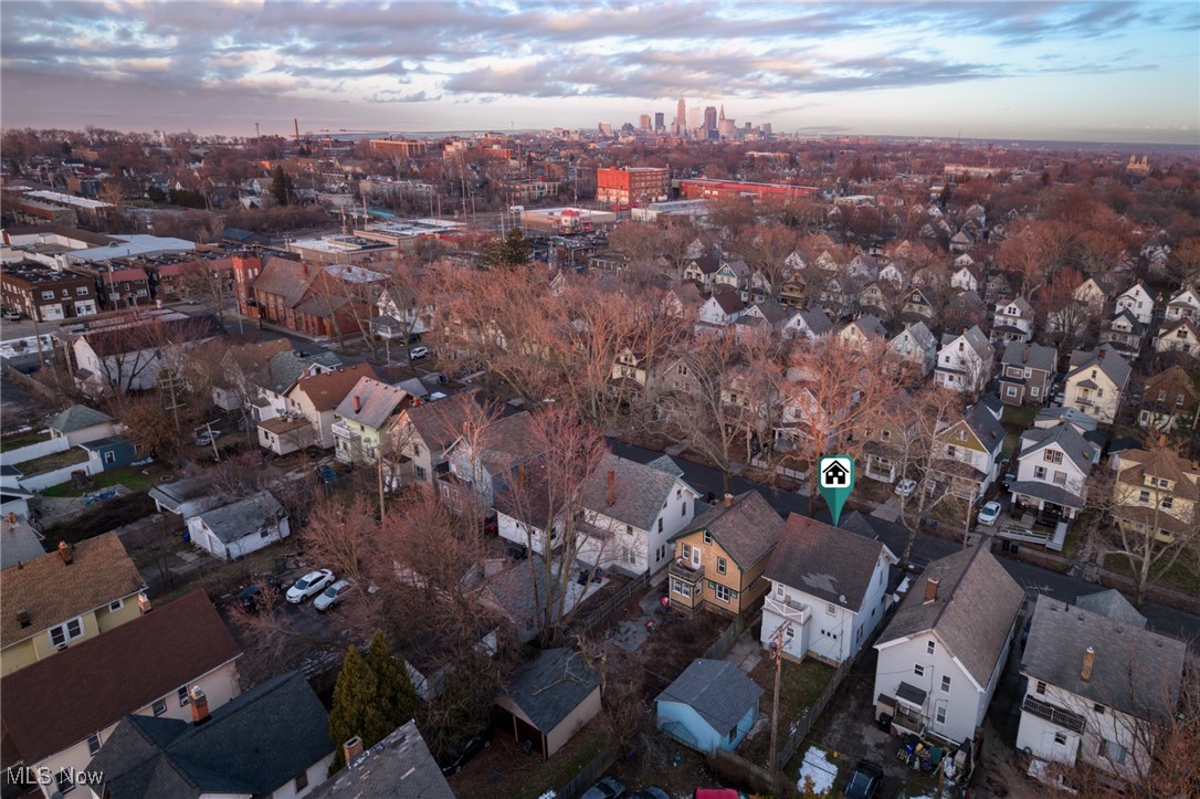 Cleveland, Ohio 44102, United States, 5 Bedrooms Bedrooms, ,2 BathroomsBathrooms,Residential,Pending,82885