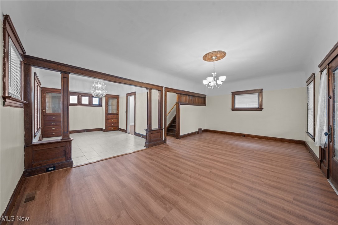 Cleveland, Ohio 44102, United States, 5 Bedrooms Bedrooms, ,2 BathroomsBathrooms,Residential,Pending,82885