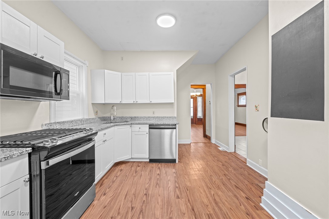 Cleveland, Ohio 44102, United States, 5 Bedrooms Bedrooms, ,2 BathroomsBathrooms,Residential,Pending,82885