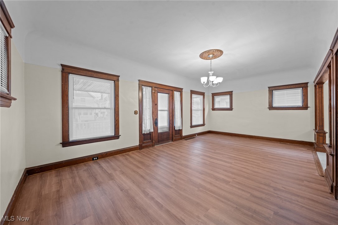 Cleveland, Ohio 44102, United States, 5 Bedrooms Bedrooms, ,2 BathroomsBathrooms,Residential,Pending,82885