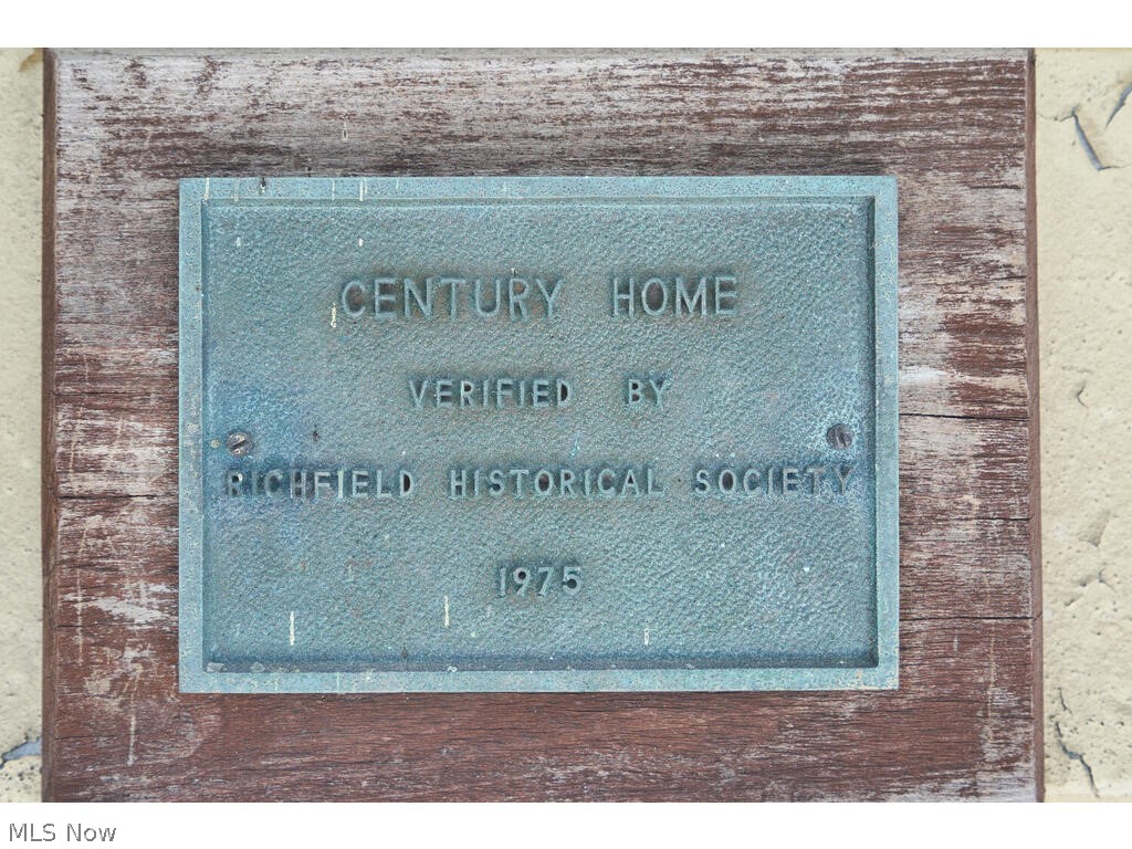 Village/Richfield 01 - Residential