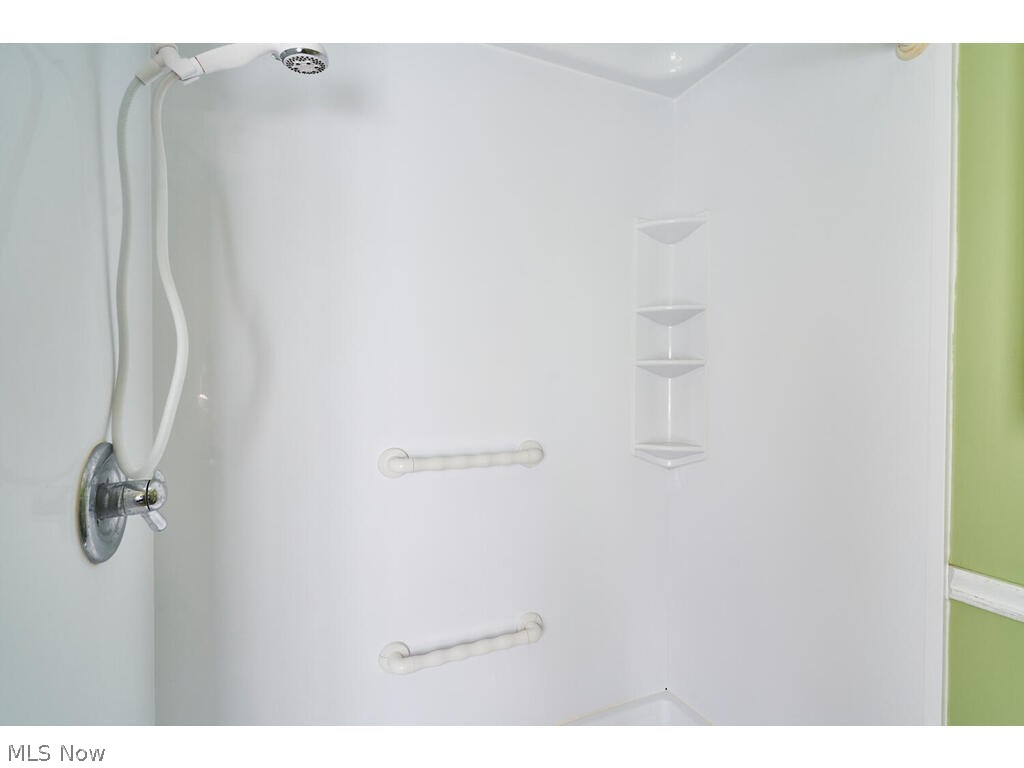 Village/Richfield 01 - Residential