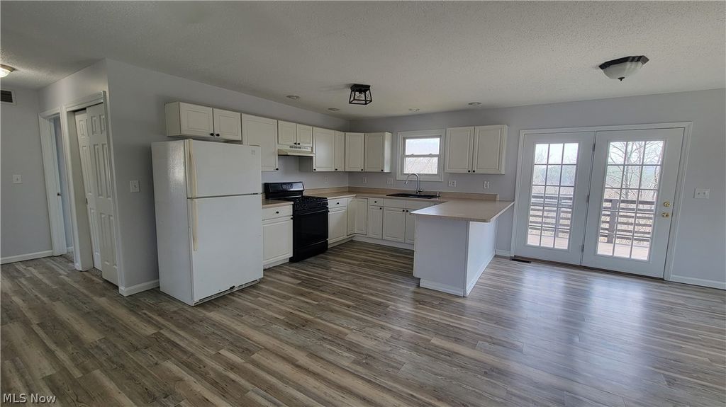 Photo of 105 Woodcrest Lane, Marietta, OH 45750 (MLS # 5195120)