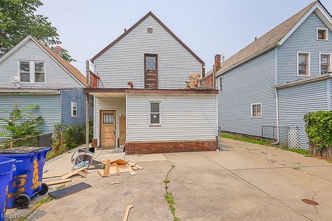 Duplex in Cleveland OH 3035 104th Street 30.jpg