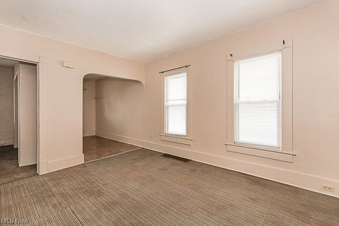 Duplex in Cleveland OH 3035 104th Street 4.jpg