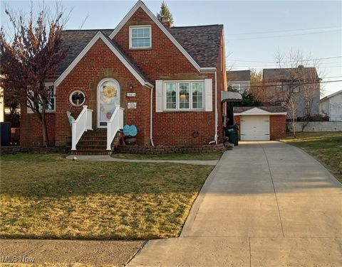 10414 Park Heights Avenue, Garfield Heights, OH 44125 - #: 5106601