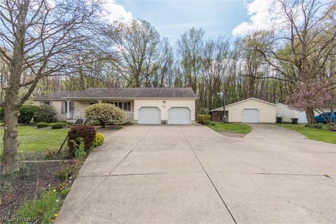 Photo of 524 Arlington Boulevard, Newton Falls, OH 44444 (MLS # 5239286)