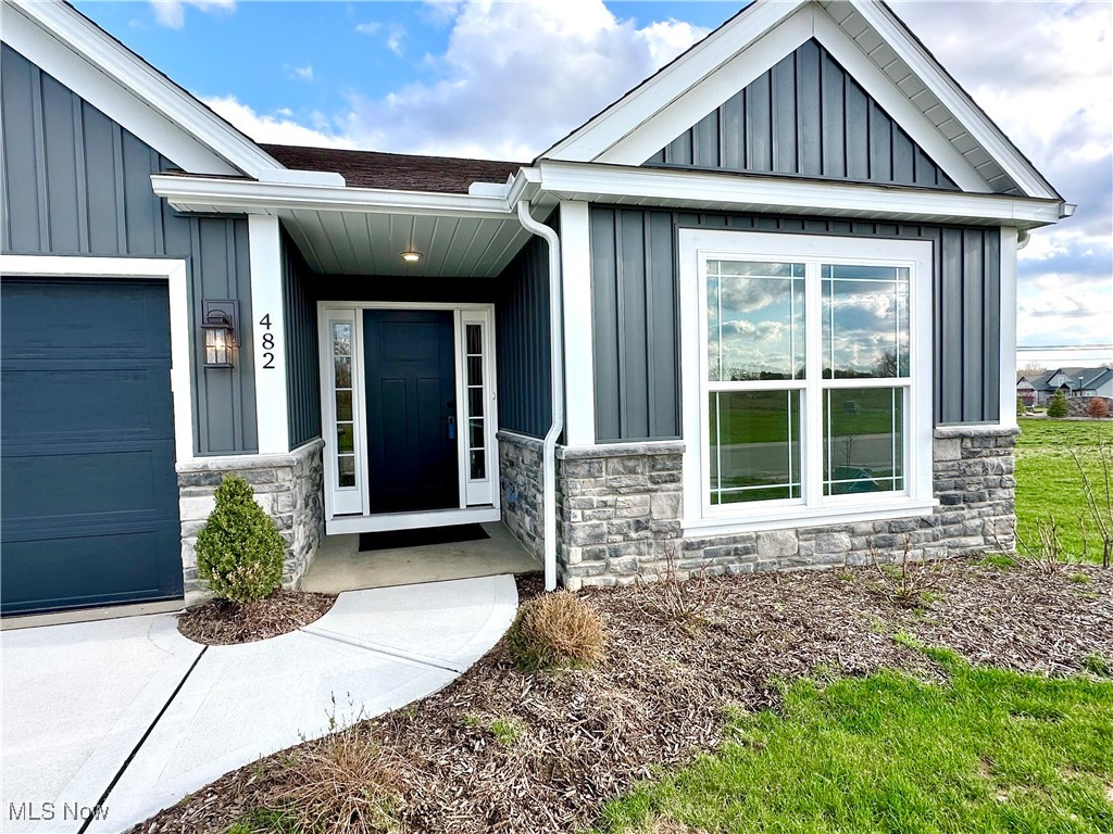 482 Meadow Trail, Hartville, Ohio image 2