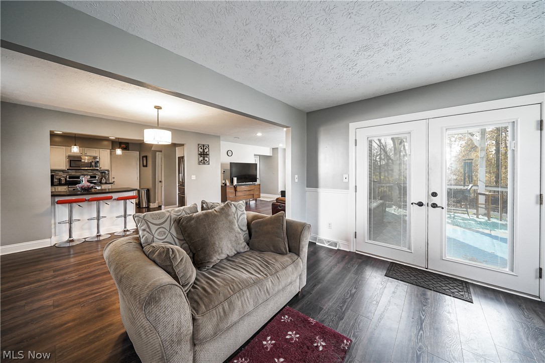 Wyoga Lake Park - Residential