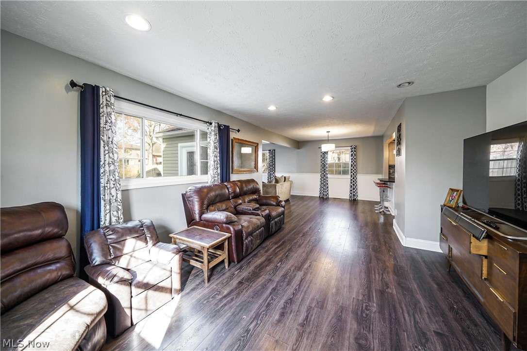 Wyoga Lake Park - Residential